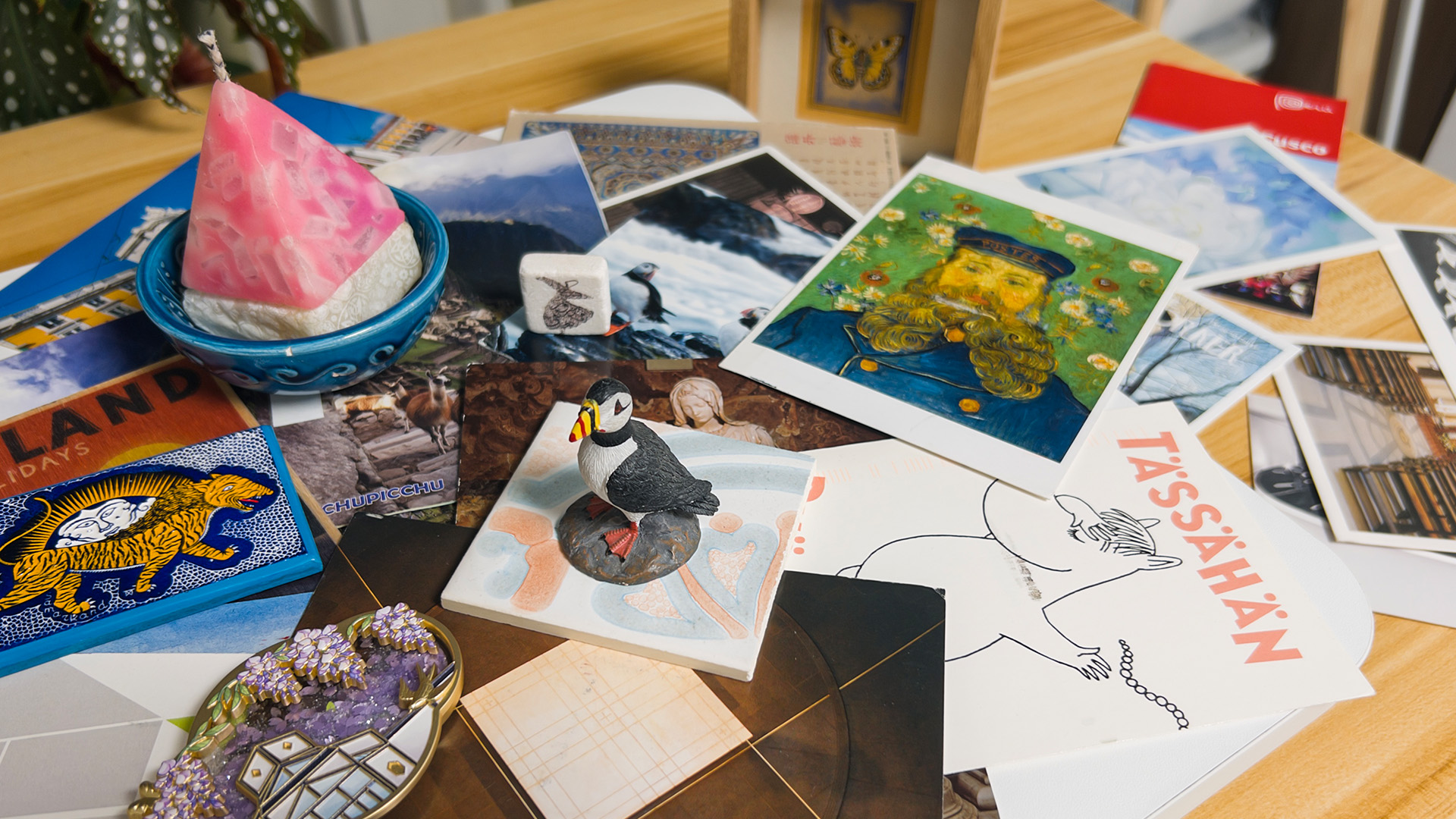 How to Organize Travel Souvenirs and Memories